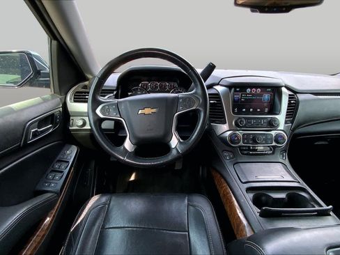 Used 2015 Chevrolet Suburban LTZ AWD/4WD image 5