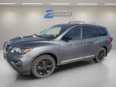 Used 2017 Nissan Pathfinder Platinum