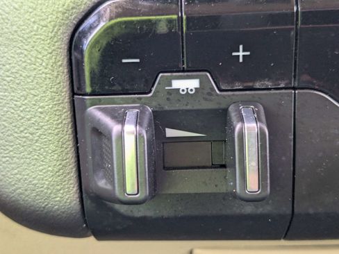 Used 2019 RAM 1500 Big Horn AWD/4WD image 25