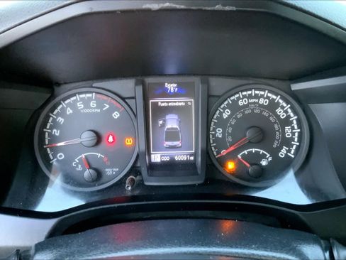 Used 2018 Toyota Tacoma SR w/ SR Convenience Package AWD/4WD image 23