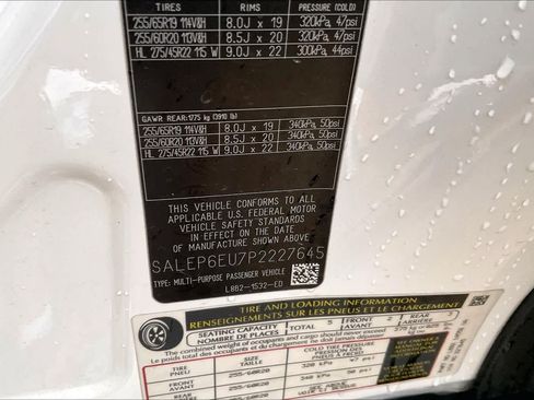 Used 2023 Land Rover Defender 90 SE AWD/4WD image 34