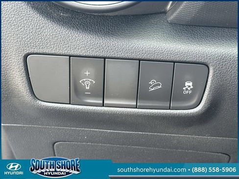 Certified 2023 Hyundai Kona SEL AWD/4WD image 23