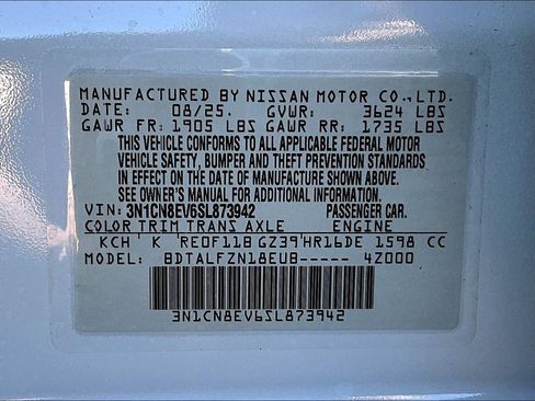 Used 2025 Nissan Versa SV w/ Trunk Package image 8