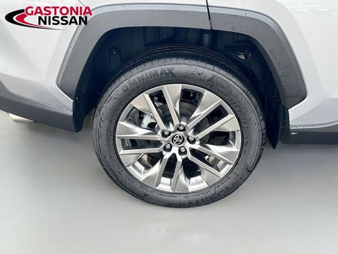 Used 2023 Toyota RAV4 XLE Premium FWD image 40