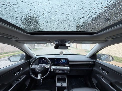 Used 2024 Hyundai Kona Limited AWD/4WD image 25