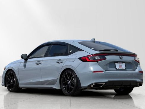 Used 2023 Honda Civic Sport Touring image 5