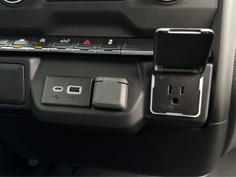 Used 2024 Chevrolet Silverado 1500 Custom image 36