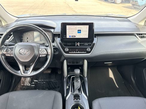 Used 2024 Toyota Corolla Cross LE AWD/4WD image 14