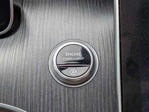 Used 2023 Mercedes-Benz C 300 4MATIC Sedan image 19