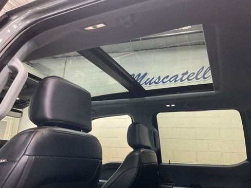 Used 2025 Ford F350 Lariat AWD/4WD image 15