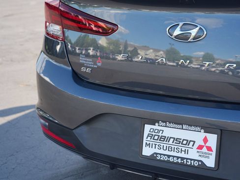 Used 2020 Hyundai Elantra SE FWD image 10