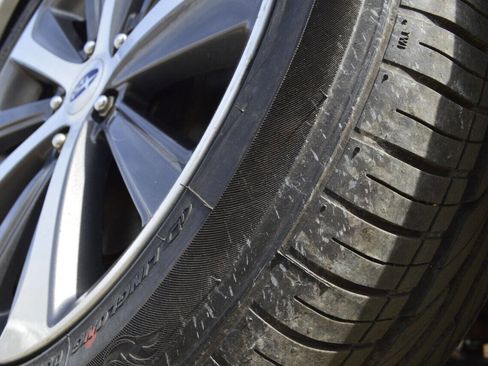 Used 2016 Subaru Legacy 2.5i Limited image 42