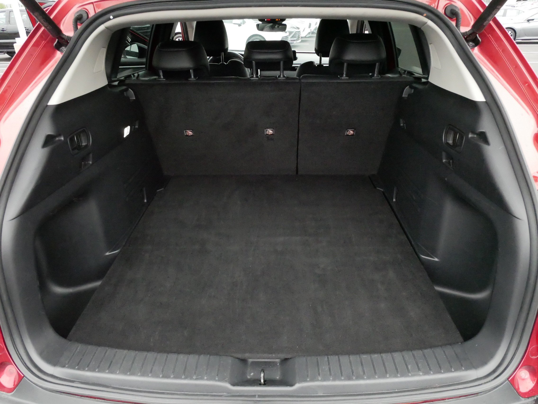 Used 2025 MAZDA CX-50 AWD 2.5 S w/ Cargo Package image 18