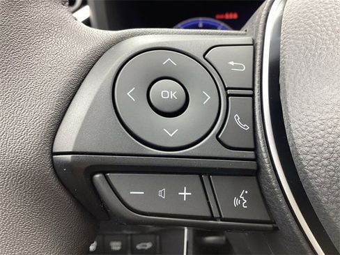 New 2025 Toyota RAV4 Limited image 17