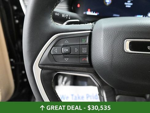 Used 2023 Jeep Grand Cherokee Limited AWD/4WD image 37
