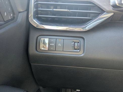 New 2025 GMC Acadia Denali image 16