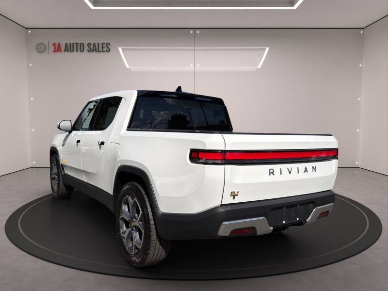 Used 2022 Rivian R1T Adventure AWD/4WD image 3