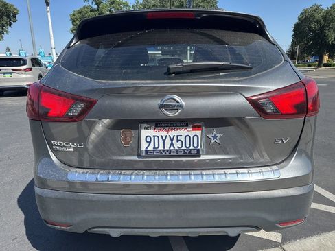 Used 2017 Nissan Rogue Sport SV image 4