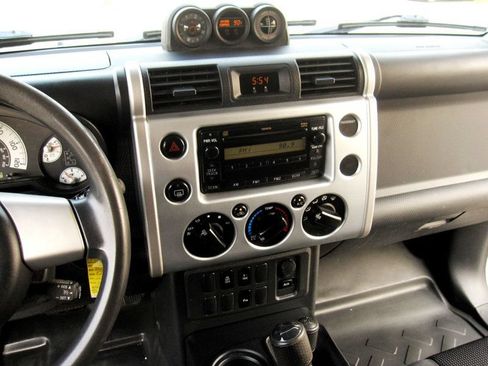 Used 2008 Toyota FJ Cruiser 4WD w/ Convenience Pkg image 21