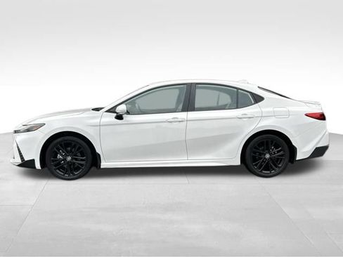 Certified 2025 Toyota Camry SE AWD/4WD image 2