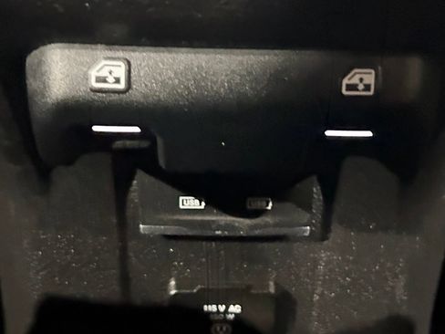 Used 2021 Jeep Wrangler Unlimited Sahara AWD/4WD image 85