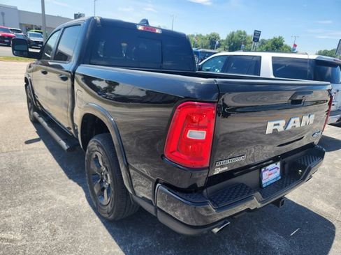 Used 2025 RAM 1500 Big Horn AWD/4WD image 4
