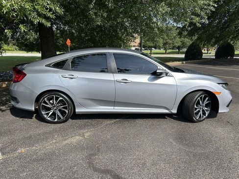 Used 2019 Honda Civic Sport image 2