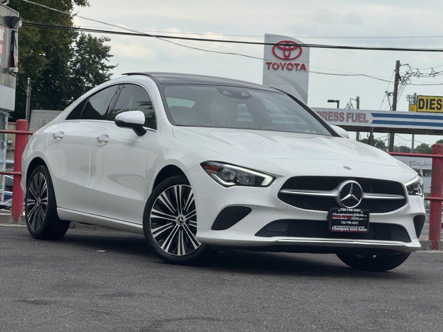 Used 2023 Mercedes-Benz CLA 250 4MATIC image 3