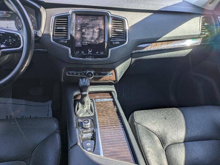 Used 2016 Volvo XC90 T6 Momentum w/ Momentum Plus Package AWD/4WD image 16