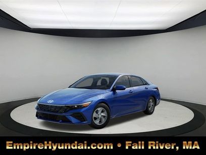 New 2025 Hyundai Elantra SE