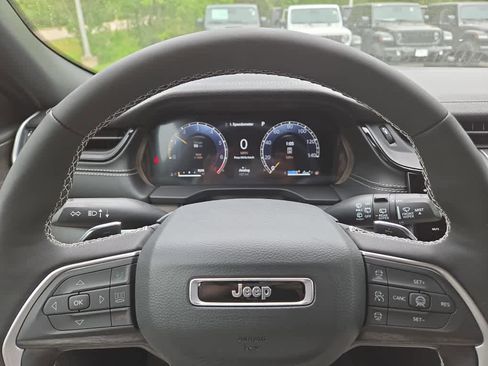 New 2026 Jeep Grand Cherokee Altitude AWD/4WD image 14