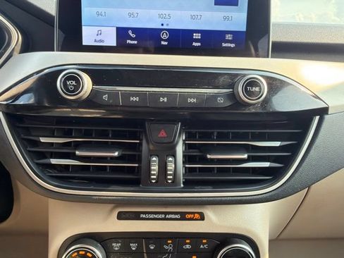 Used 2020 Ford Escape SEL FWD image 33