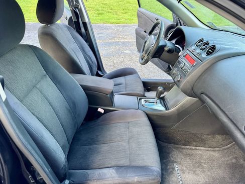 Used 2012 Nissan Altima 2.5 S FWD image 6