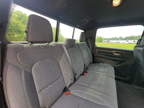 Used 2023 RAM 1500 Big Horn AWD/4WD image 30