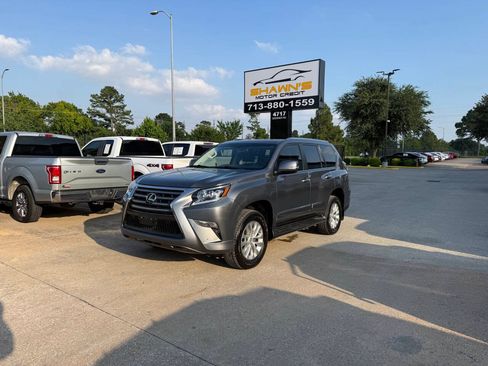 Used 2017 Lexus GX 460 Premium AWD/4WD image 3