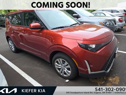 Certified 2025 Kia Soul LX FWD image 1