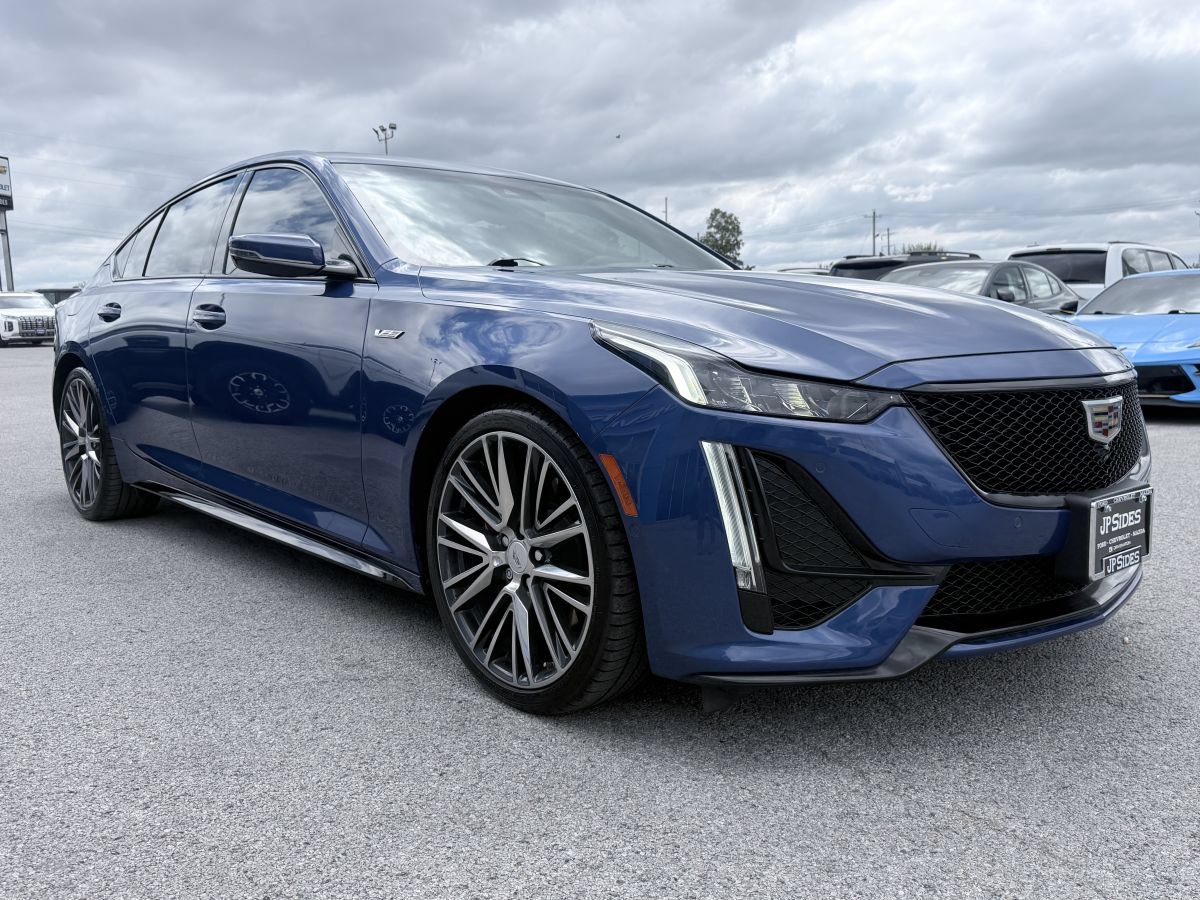Used 2021 Cadillac CT5 V w/ Platinum Package RWD image 3