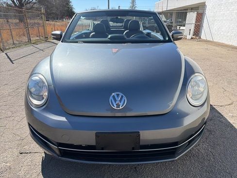 Used 2015 Volkswagen Beetle TDI image 15