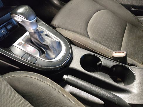 Used 2019 Kia Forte S image 26