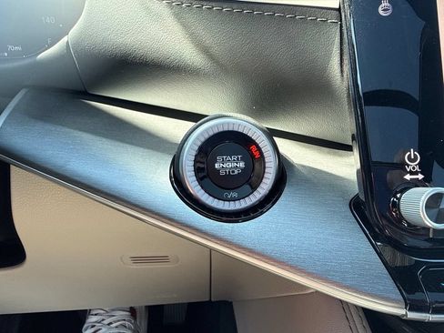 New 2026 Jeep Grand Wagoneer Limited AWD/4WD image 37