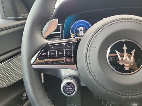 Used 2023 Maserati Grecale GT image 19