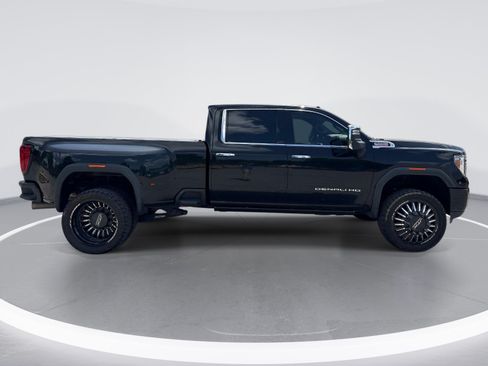 Used 2021 GMC Sierra 3500 Denali w/ Denali Ultimate Package AWD/4WD image 9