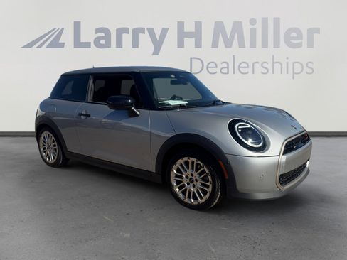 Used 2025 MINI Cooper S image 7