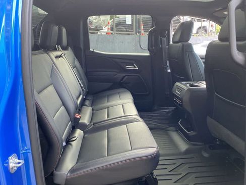 Used 2025 Chevrolet Silverado EV RST AWD/4WD image 17