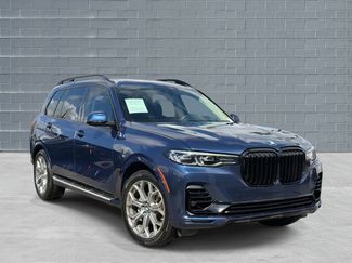 Used 2020 BMW X7 xDrive40i w/ Cold Weather Package video 1