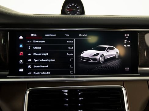 Certified 2023 Porsche Panamera Turbo S image 22