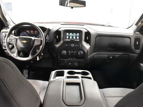 Used 2019 Chevrolet Silverado 1500 Custom w/ Custom Value Package AWD/4WD image 5