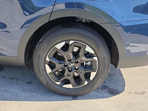 Certified 2025 Kia Sorento S FWD image 5