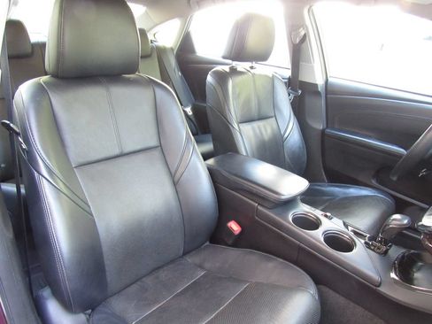 Used 2014 Toyota Avalon Limited FWD image 18