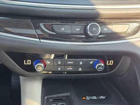 Used 2023 Buick Enclave Essence w/ Experience Buick Package FWD image 25